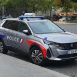 Véhicule de gendarmerie après une opération en Gironde