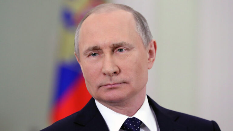 Touapsé sous les drones : Poutine dénonce la « terreur » de Kiev et de ses parrains occidentaux