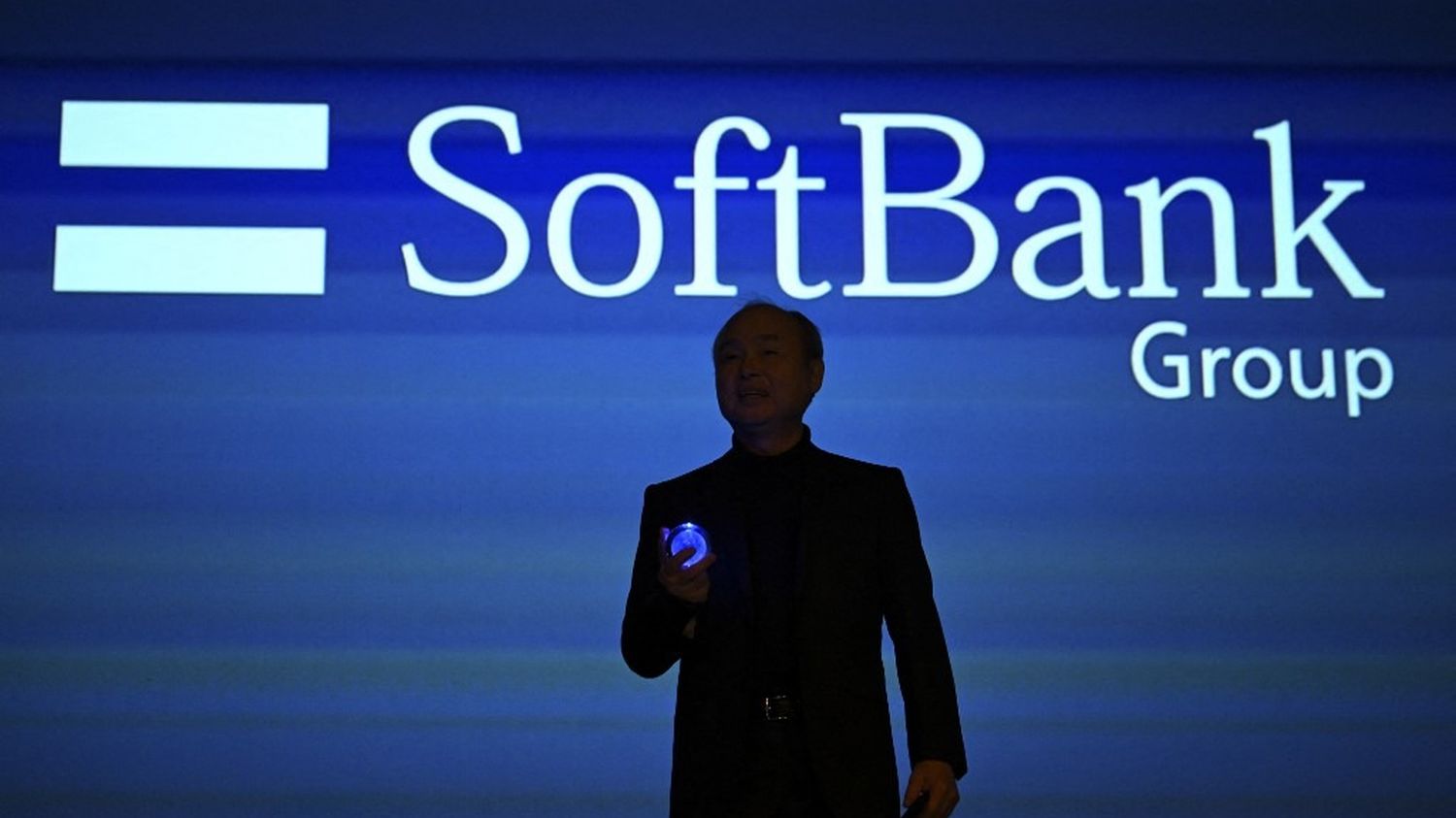 SoftBank s'engage à investir 75 milliards d'euros dans des centres de données IA en France