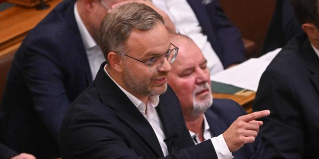 À Bruxelles, l'avenir incertain du laboratoire d'idées réactionnaire de Viktor Orbán