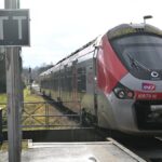 Canicule : la SNCF supprime 10 % de ses trains et menace d'aller plus loin pendant les grands départs en vacances