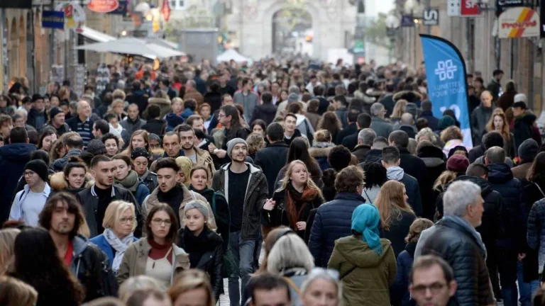 L'État prédateur : quand la France épuise ceux qui la font vivre