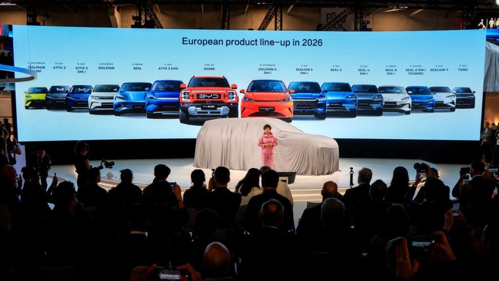 L'invasion silencieuse : les constructeurs chinois défilent au Mondial de l'Automobile de Paris