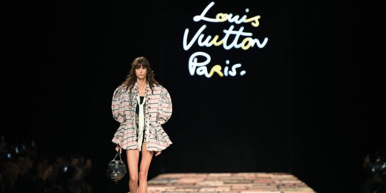 Paris cède ses rues à Louis Vuitton : quand la République se met en retrait devant LVMH