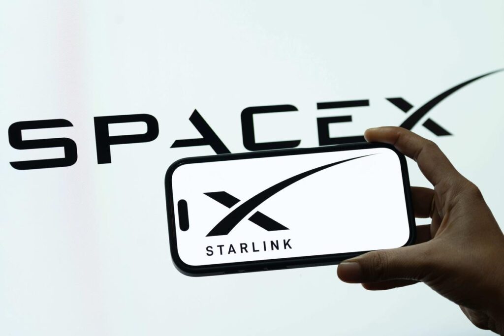 Starlink et Starshield : quand la défense de l'Ukraine dépend du bon vouloir d'un milliardaire américain