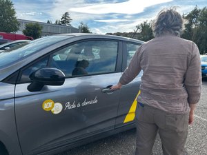 Aides à domicile au SMIC : quand la flambée du carburant dévore ce qui reste d'un salaire déjà maigre